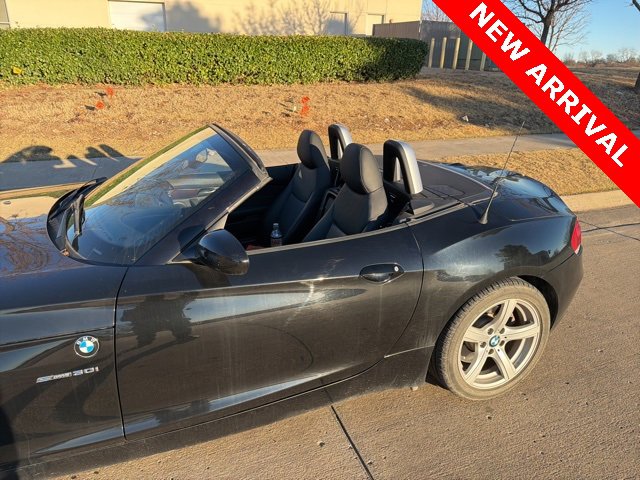 Used 2009 BMW Z4 sDrive30i image 9