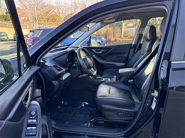 Certified 2023 Subaru Forester Limited image 9