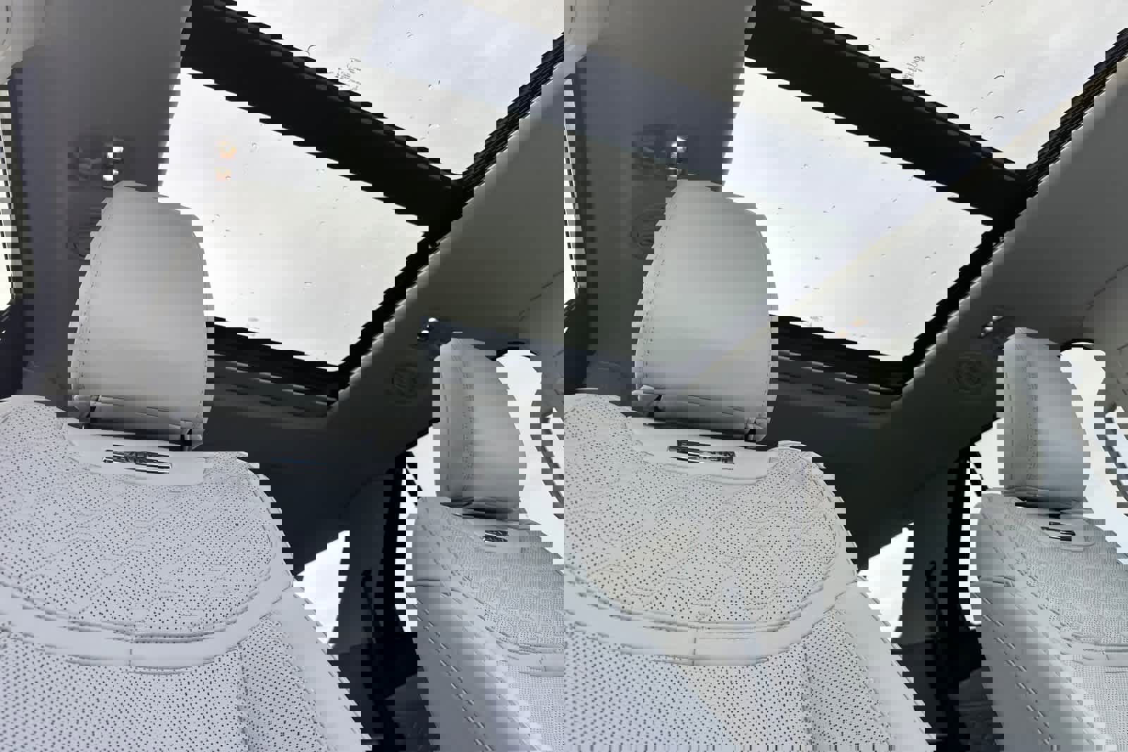 Certified 2025 Ford Explorer Platinum w/ Ultimate Package image 18