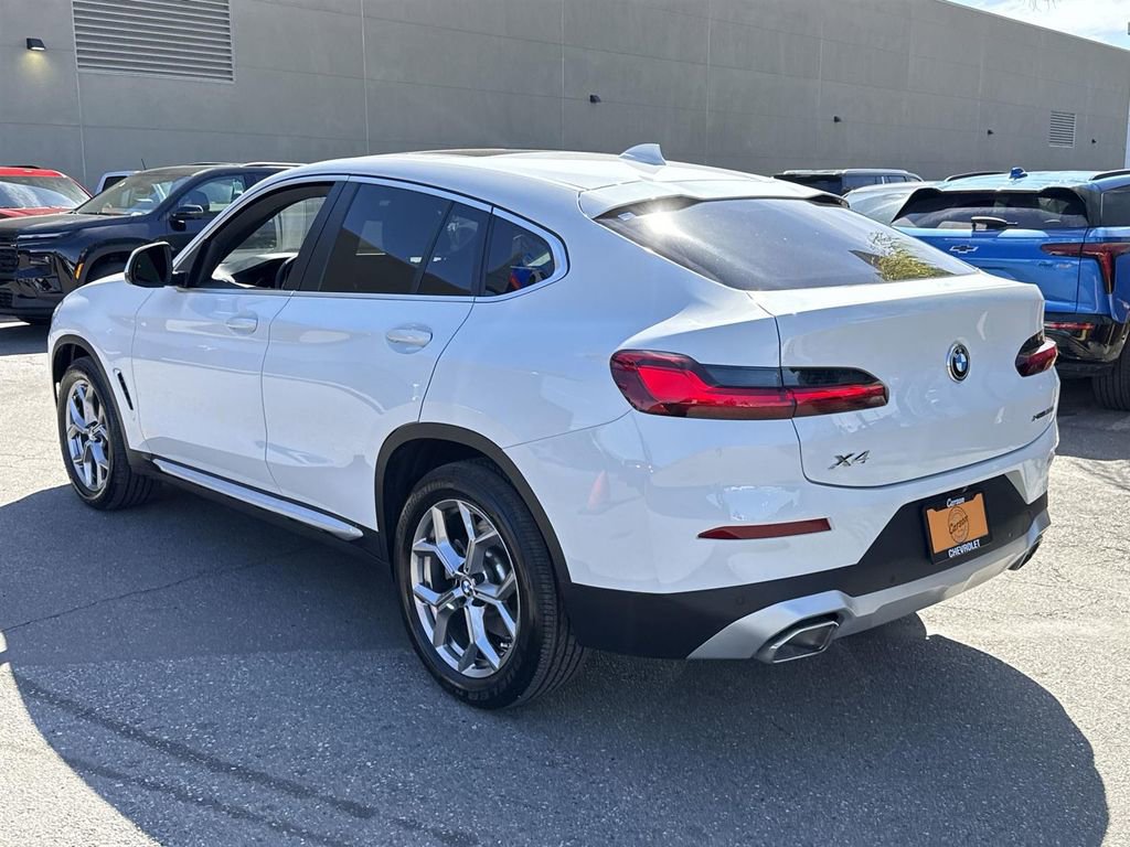 Used 2025 BMW X4 xDrive30i AWD/4WD image 5