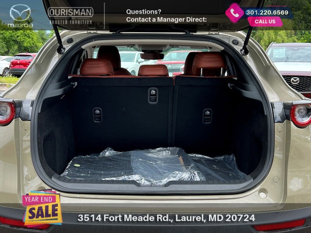 New 2025 MAZDA CX-30 Carbon image 11