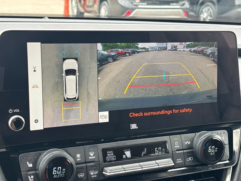 Used 2024 Toyota Grand Highlander AWD image 24