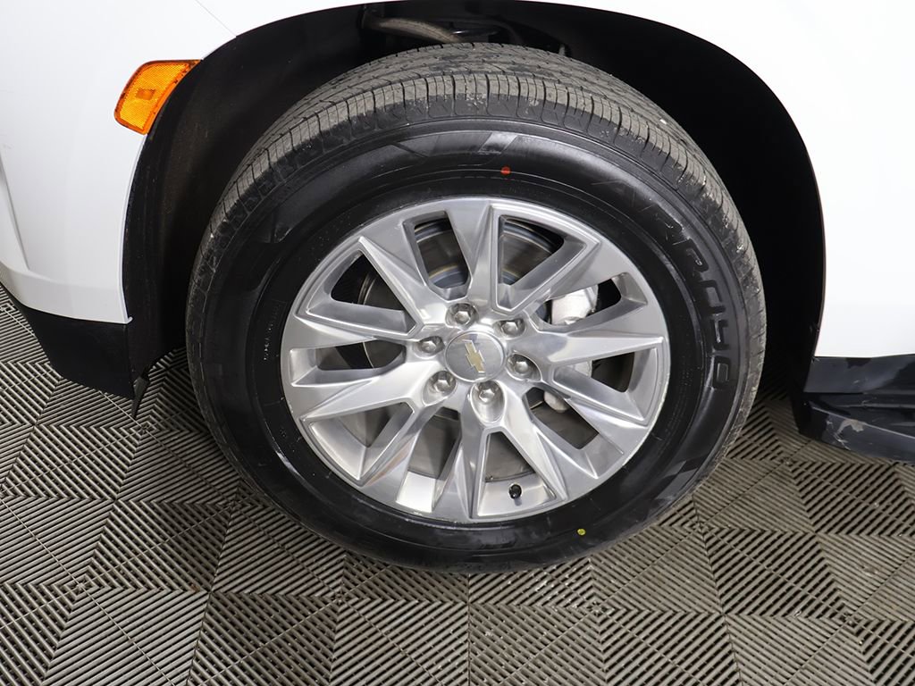 Used 2023 Chevrolet Suburban Premier AWD/4WD image 22