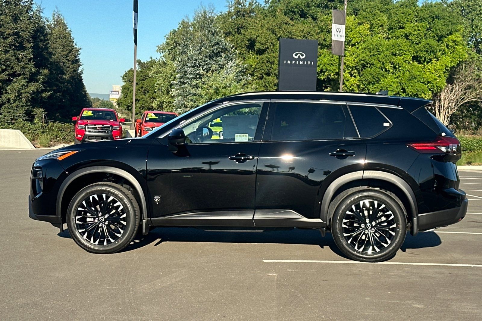 New 2026 Nissan Rogue SV image 7
