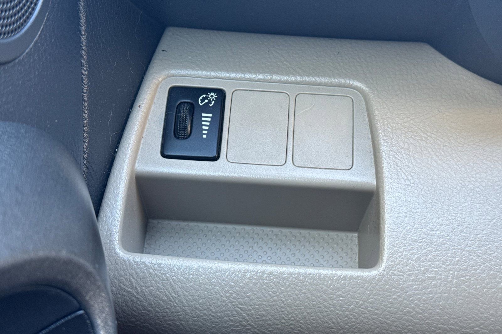 Used 2010 Toyota RAV4 4WD image 39