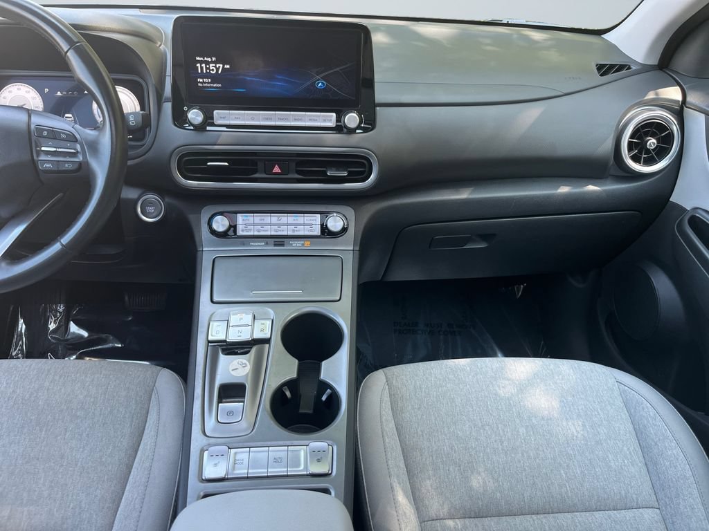 Used 2023 Hyundai Kona SEL FWD image 11