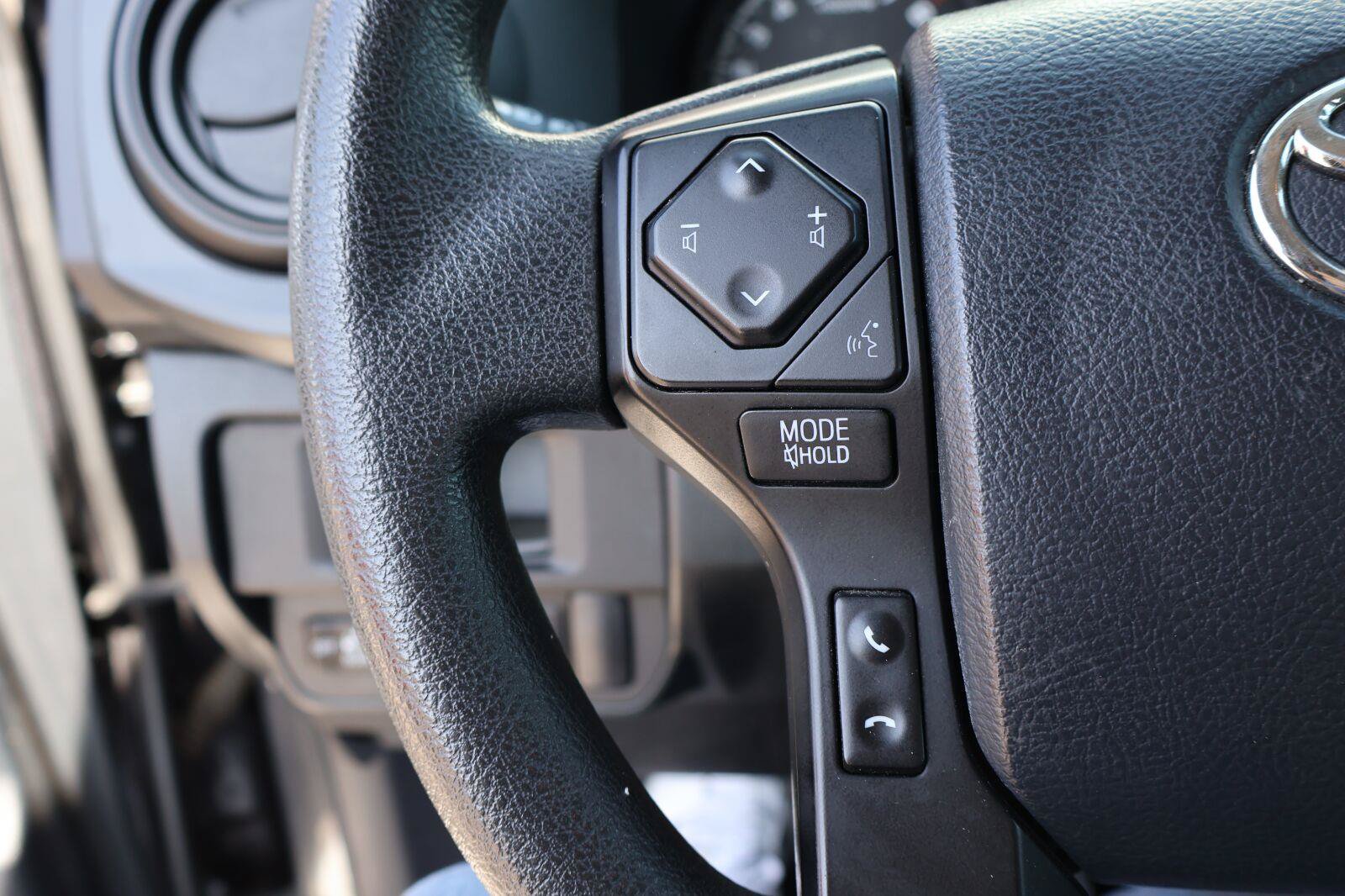 Used 2019 Toyota Tacoma SR w/ SR Convenience Package RWD image 27