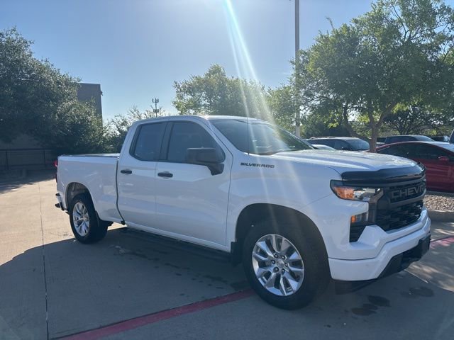 Used 2024 Chevrolet Silverado 1500 Custom RWD image 3