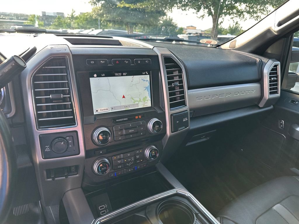 Used 2018 Ford F250 Platinum w/ Platinum Ultimate Package AWD/4WD image 25