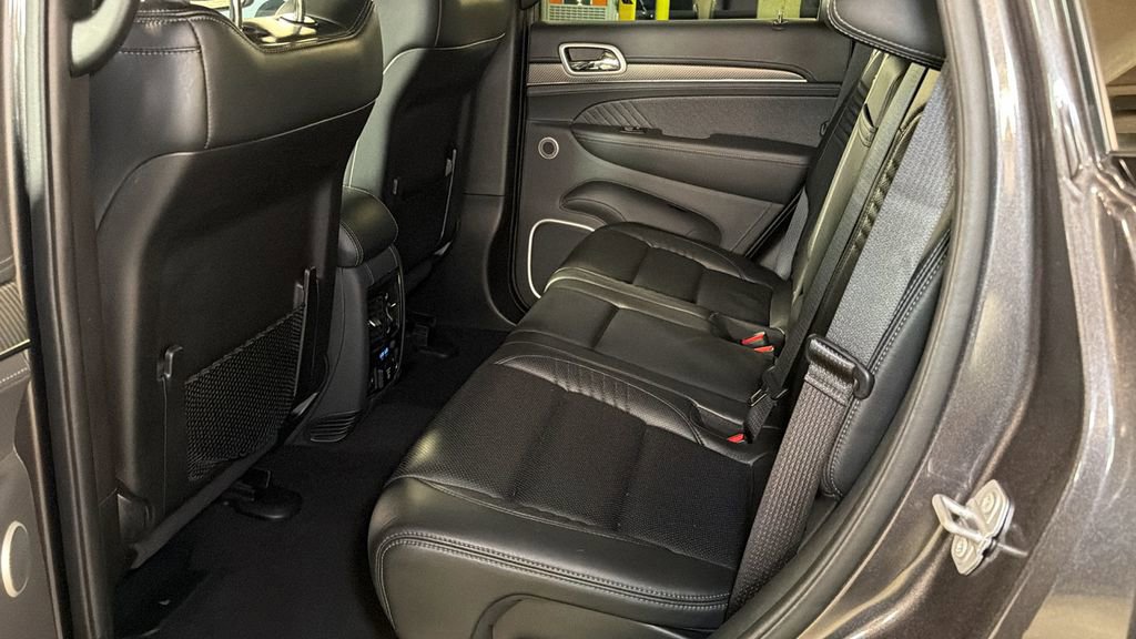 Used 2021 Jeep Grand Cherokee SRT image 16