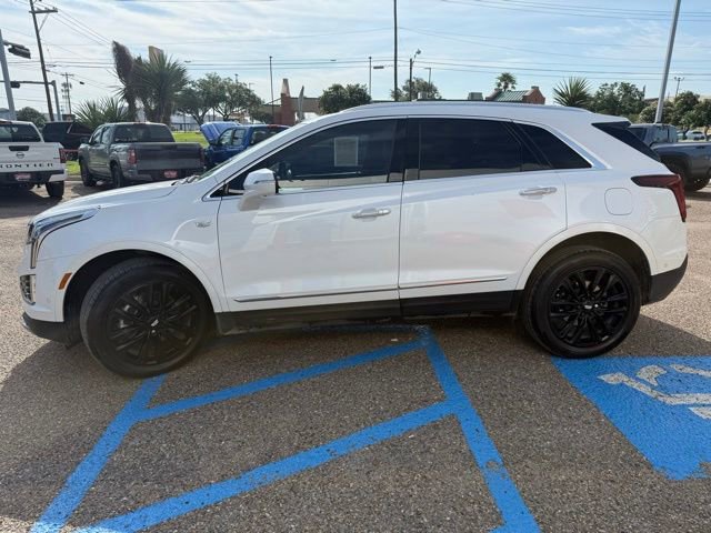 Used 2021 Cadillac XT5 Premium Luxury FWD image 3
