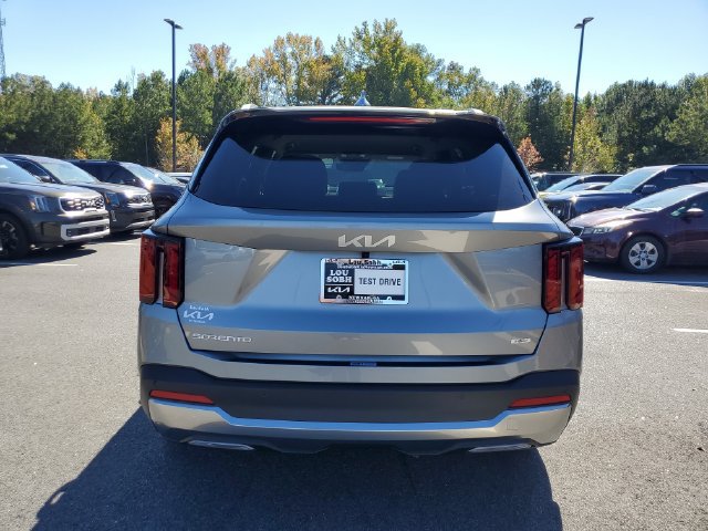 New 2026 Kia Sorento EX AWD/4WD image 8