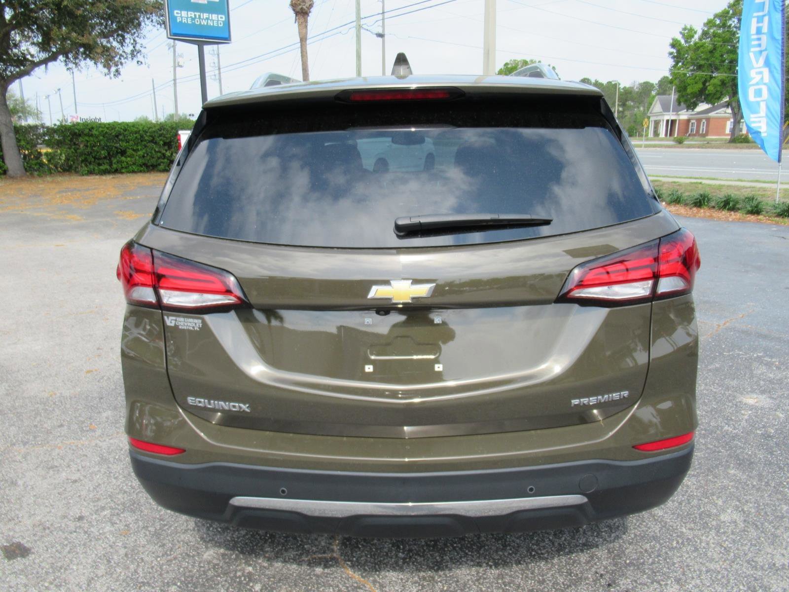 Used 2024 Chevrolet Equinox Premier FWD image 7