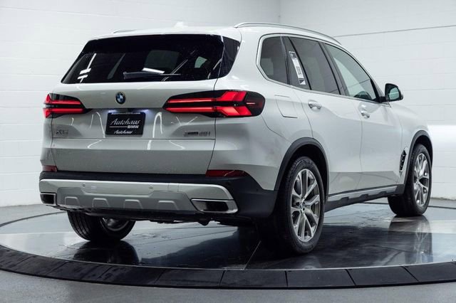 New 2026 BMW X5 xDrive40i w/ Climate Comfort Package image 14