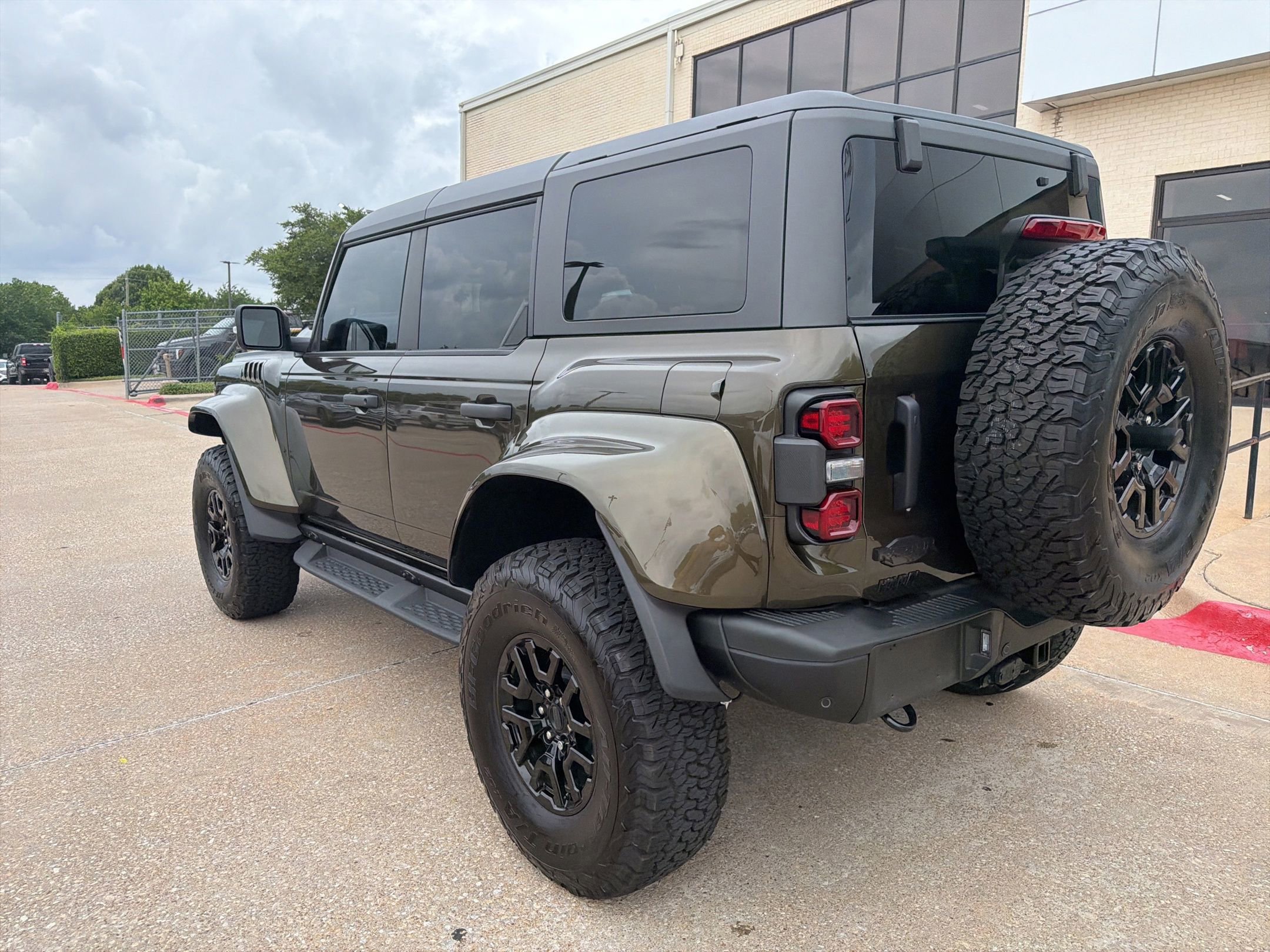 Used 2025 Ford Bronco Raptor w/ Interior Carbon Fiber Pack AWD/4WD image 6