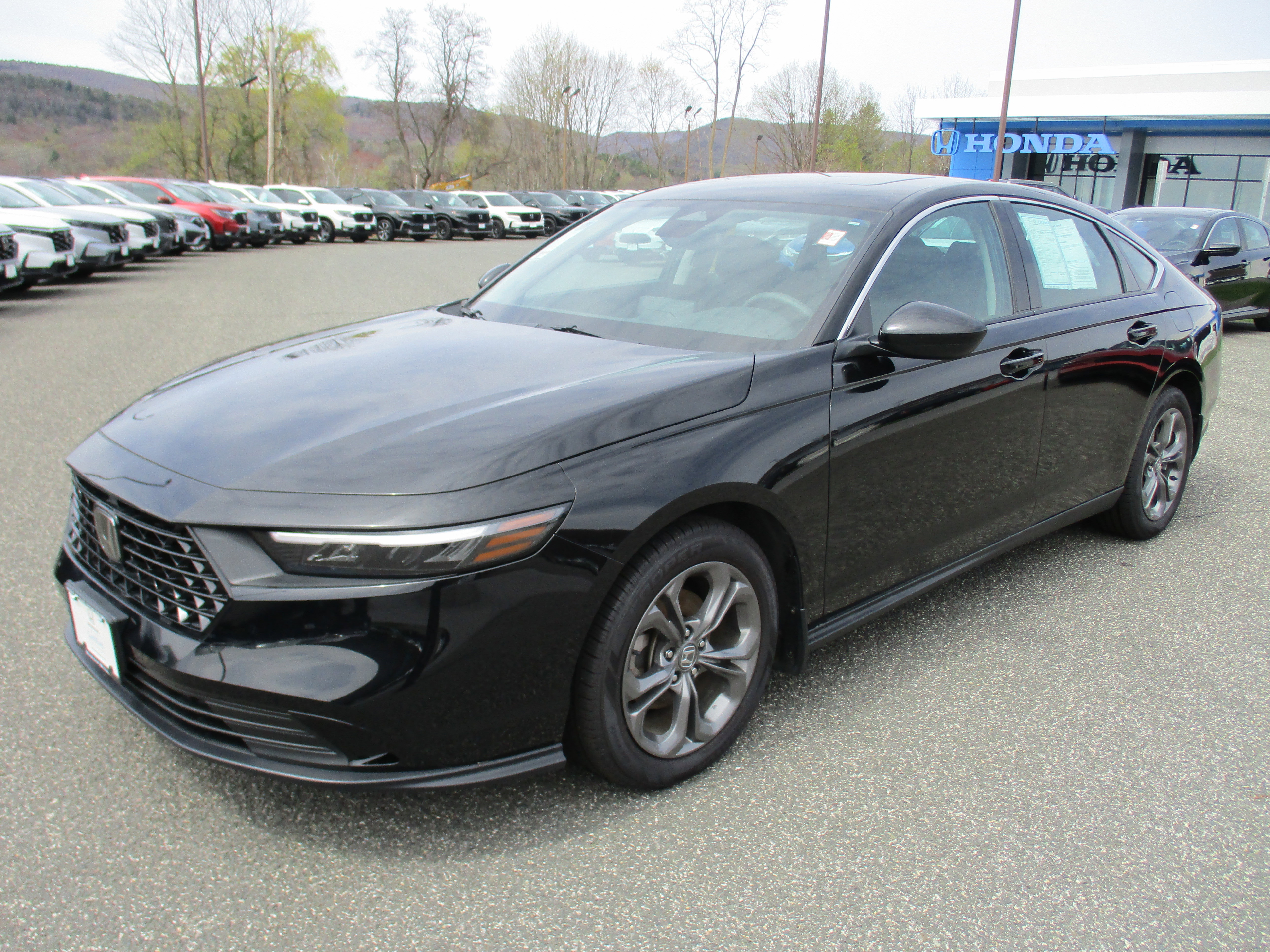 Certified 2023 Honda Accord EX image 1