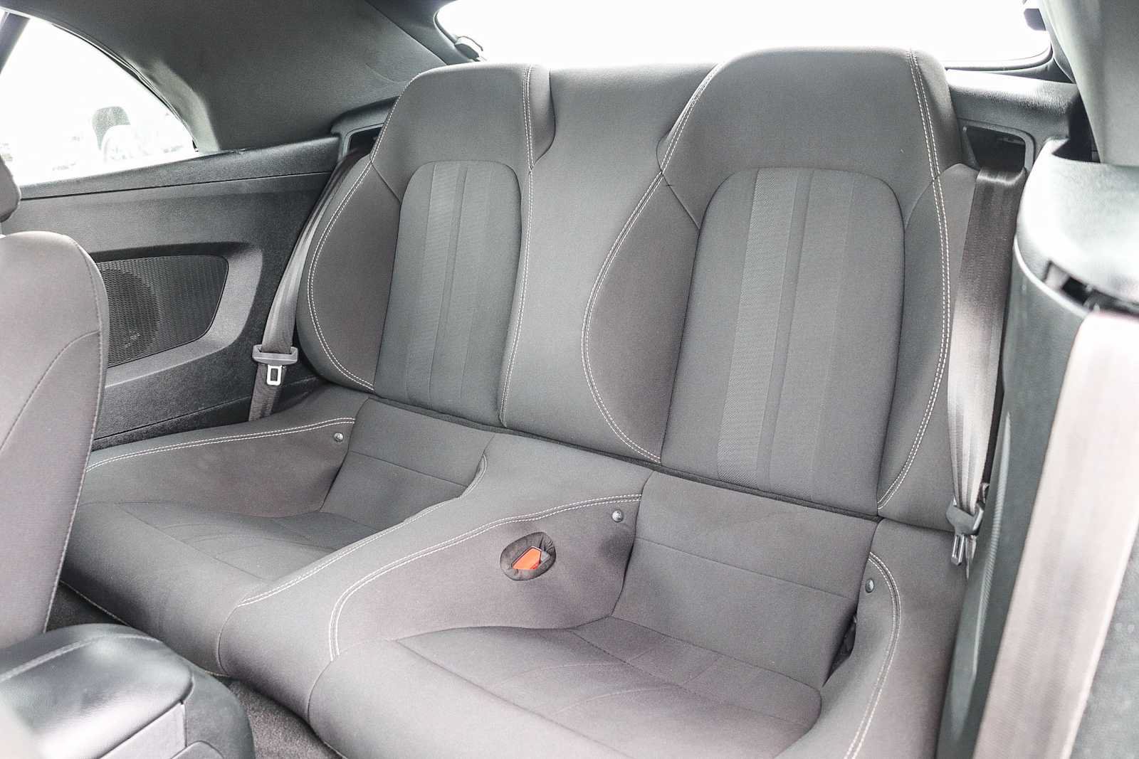 Used 2022 Ford Mustang Convertible RWD image 18