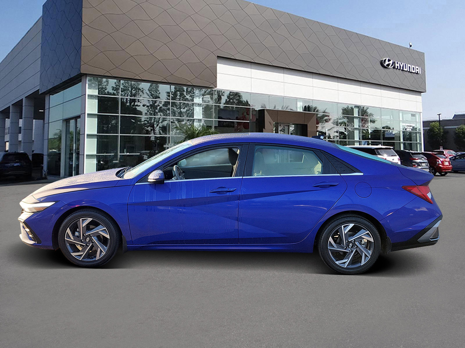 Certified 2025 Hyundai Elantra SEL image 3