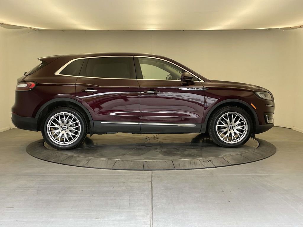 Used 2019 Lincoln Nautilus Reserve AWD/4WD image 6