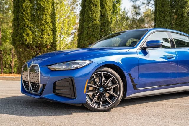 Used 2023 BMW i4 eDrive40 w/ M Sport Package image 3