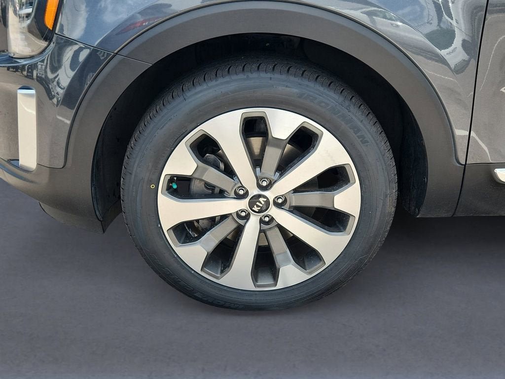 Used 2020 Kia Telluride EX w/ EX Premium Package AWD/4WD image 14