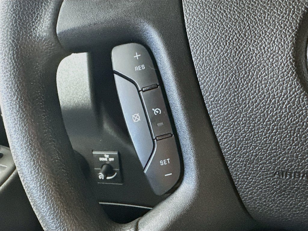 Used 2022 GMC Savana 2500 w/ Driver Convenience Package RWD image 25