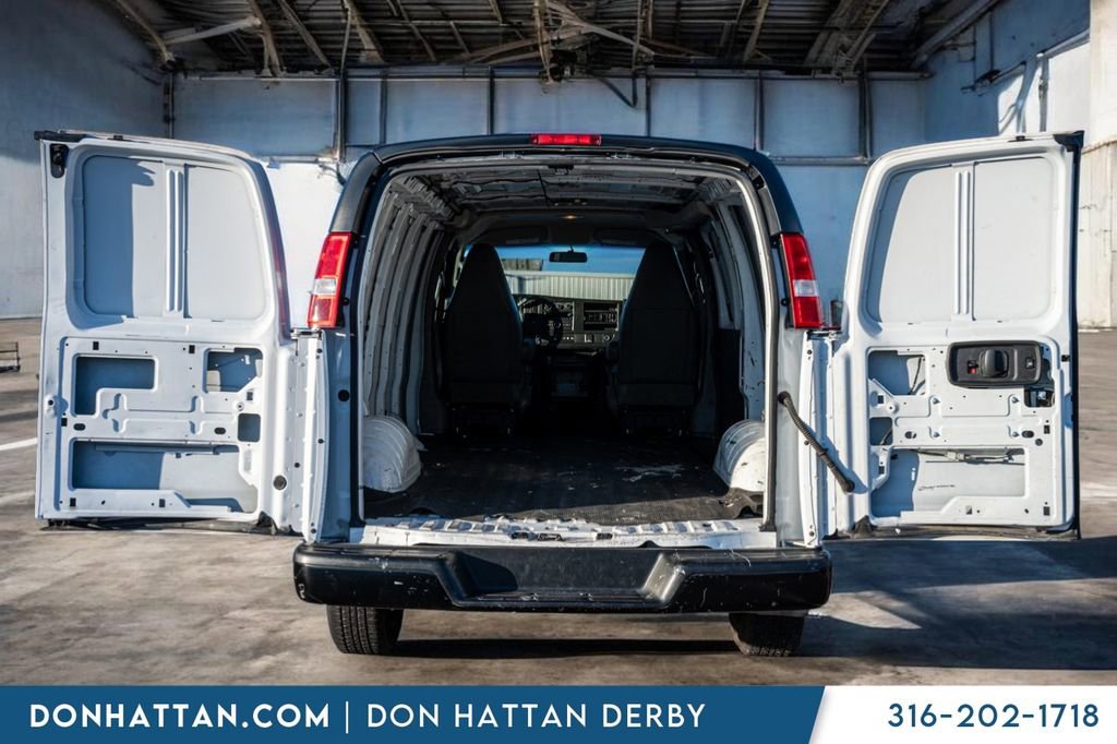 Used 2023 GMC Savana 2500 w/ Driver Convenience Package image 26