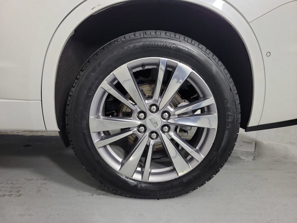 Used 2023 Cadillac XT6 Premium Luxury w/ Platinum Package AWD/4WD image 11