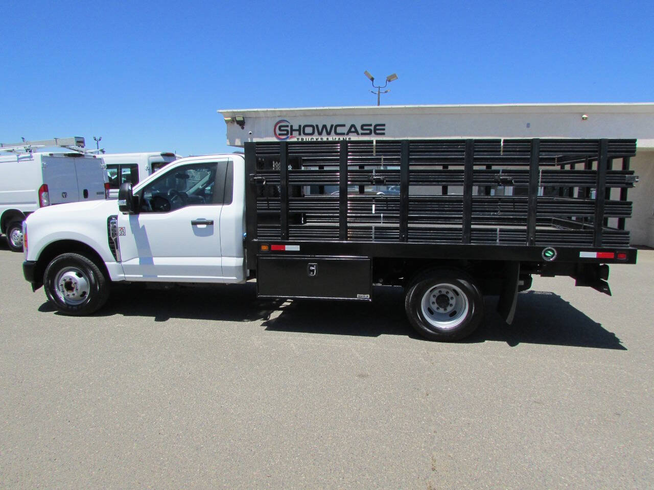 Used 2023 Ford F350 XL RWD image 10