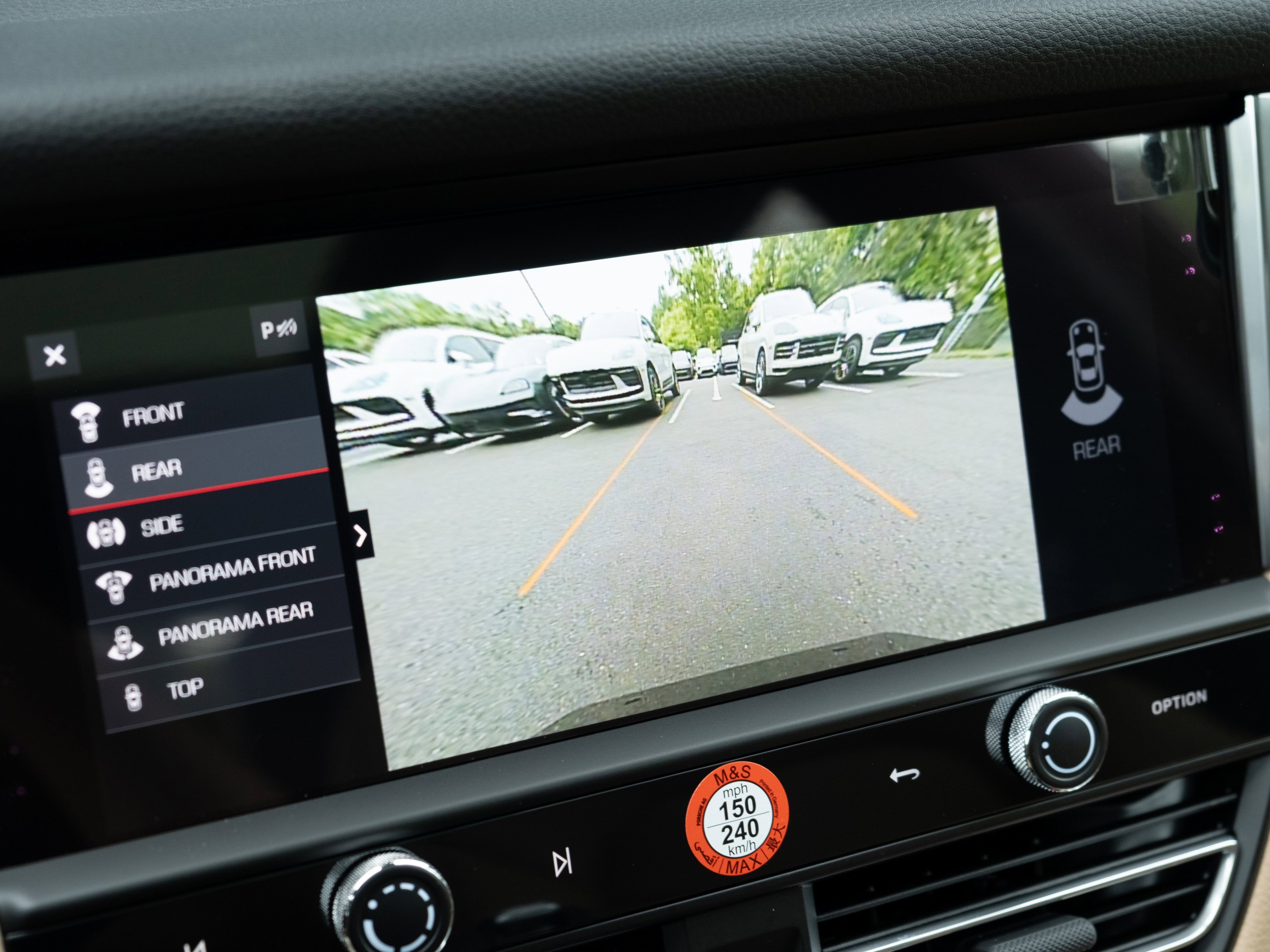 Certified 2025 Porsche Macan image 29