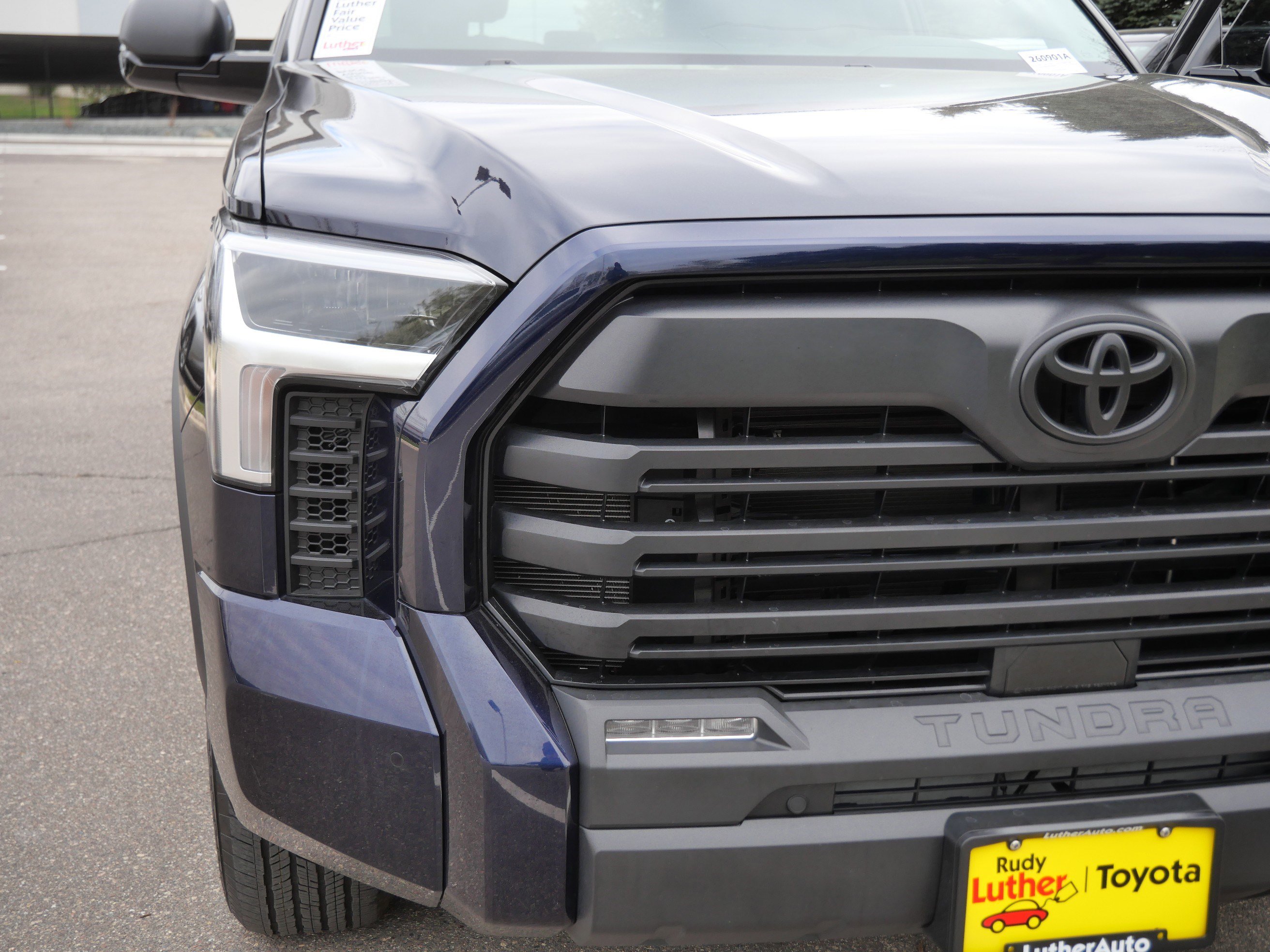 Used 2023 Toyota Tundra SR5 w/ SR5 Convenience Package AWD/4WD image 17