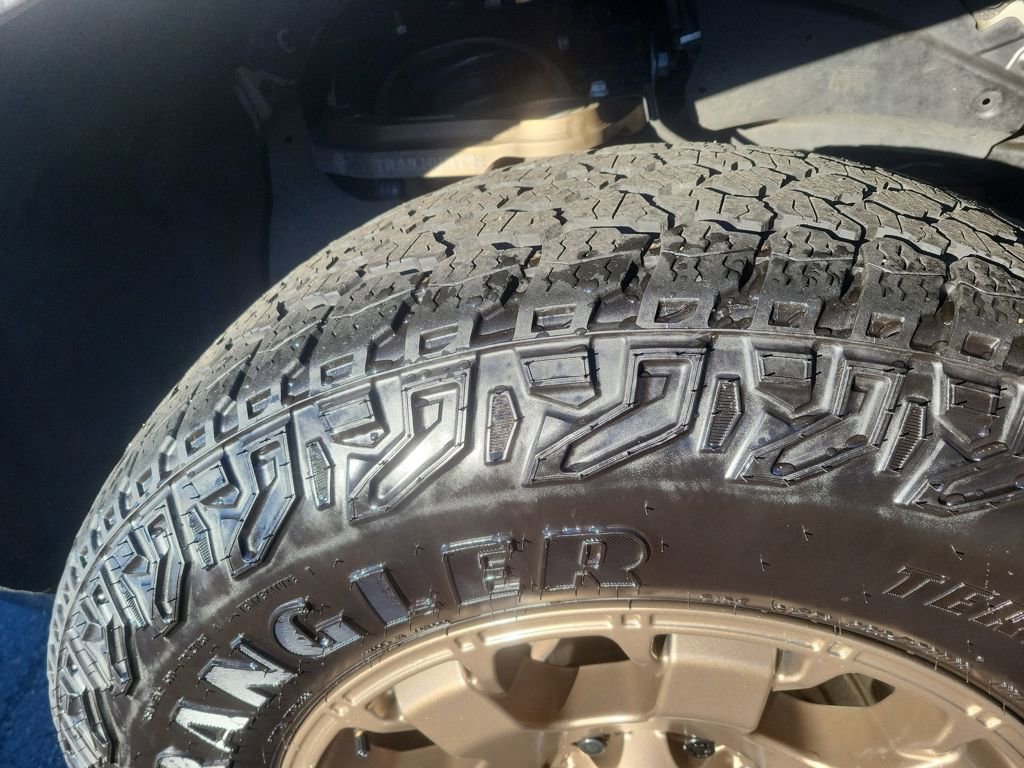 Certified 2025 Toyota Tacoma Trailhunter image 40