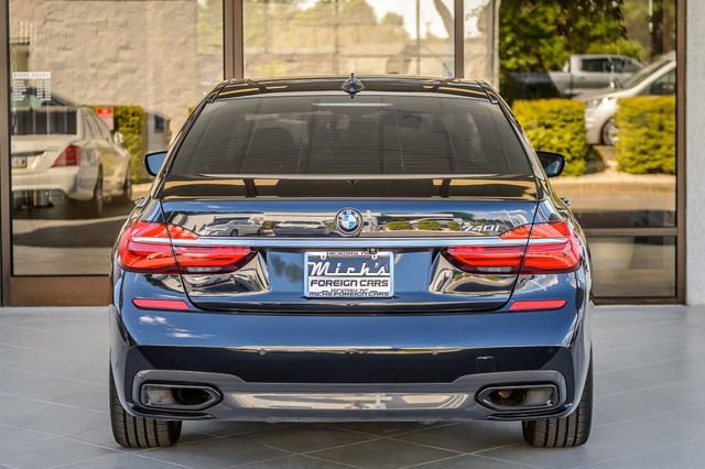 Used 2017 BMW 740i xDrive AWD/4WD image 8
