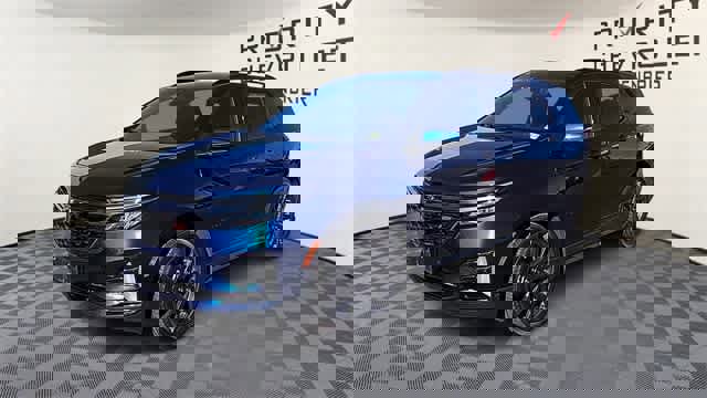 Used 2022 Chevrolet Equinox RS w/ RS Leather Package image 4