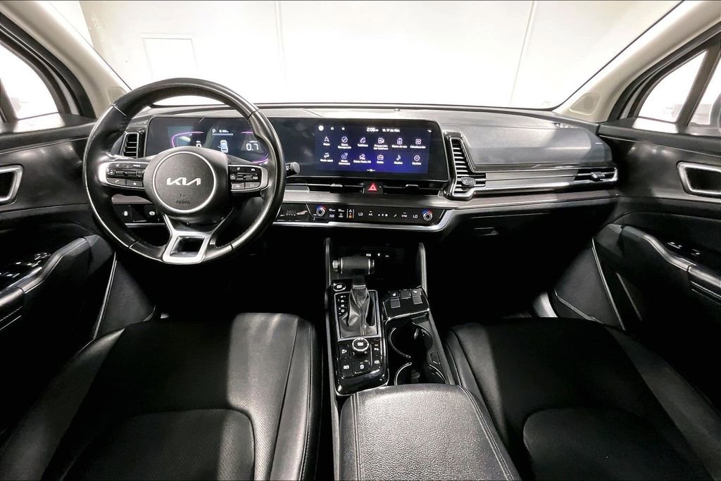 Used 2024 Kia Sportage EX image 18
