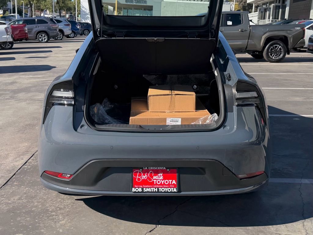 New 2026 Toyota Prius Plug-In Hybrid image 10