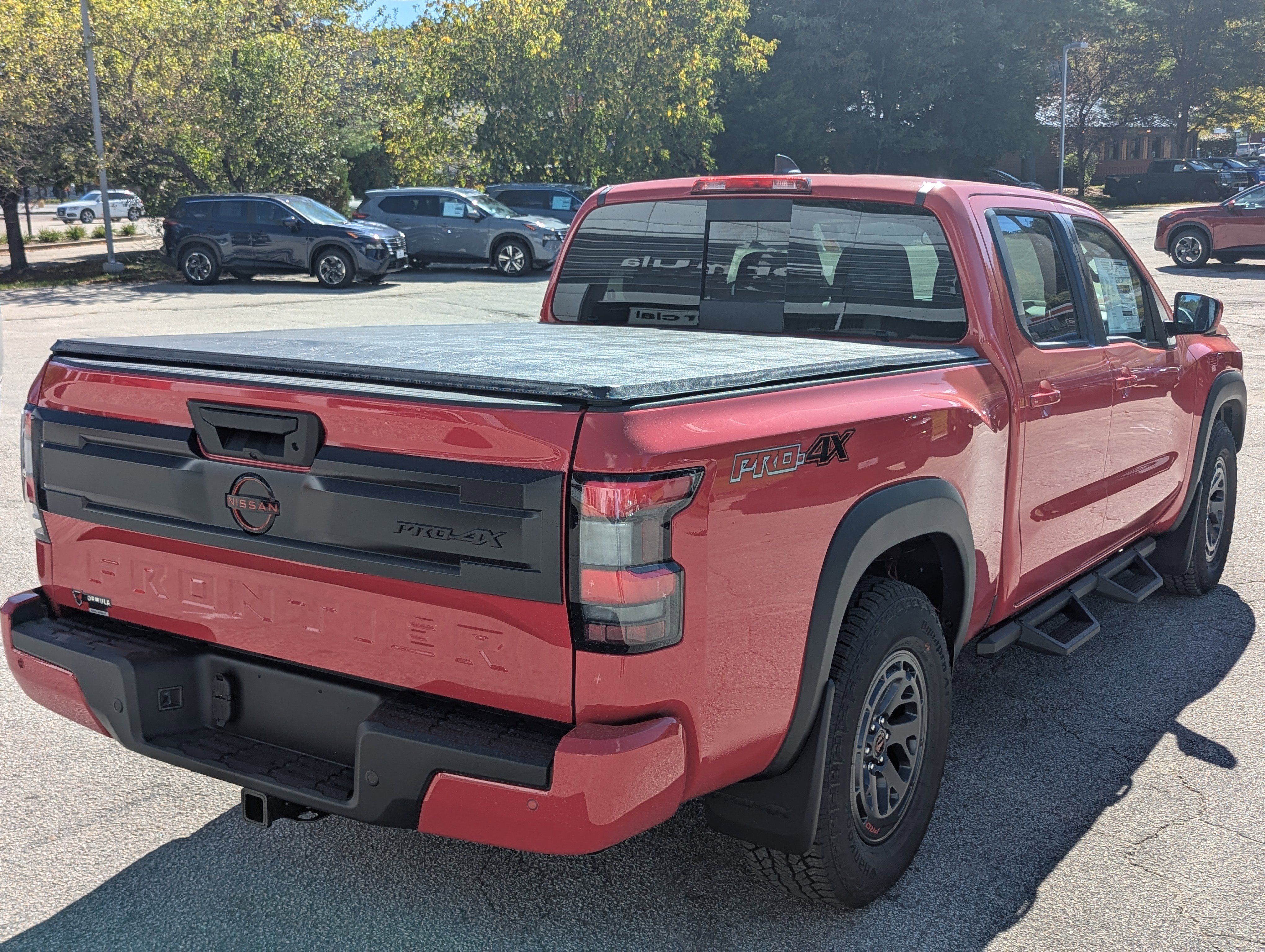 New 2026 Nissan Frontier PRO-4X w/ Pro-4x Convenience Package image 7