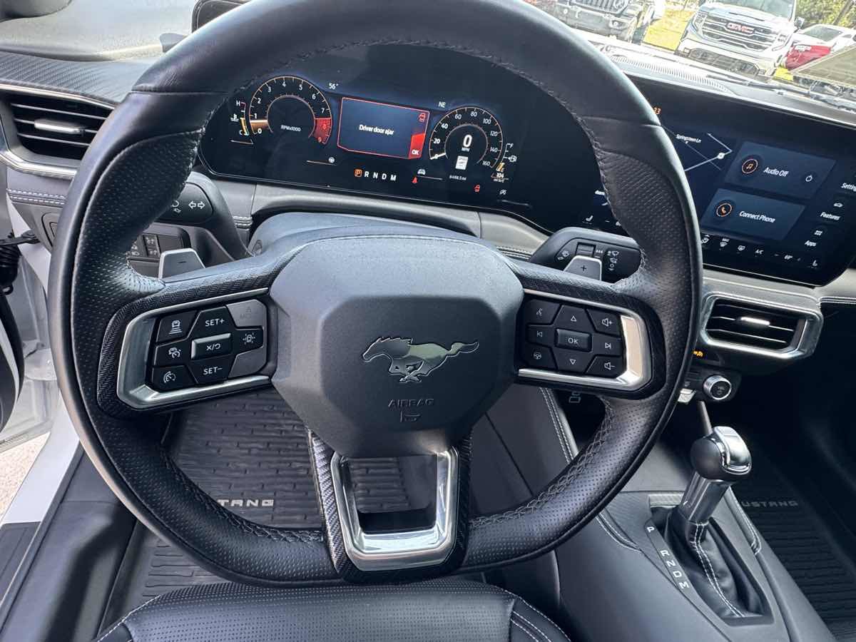 Used 2025 Ford Mustang GT Premium image 14