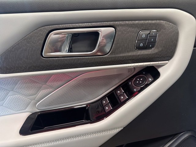 New 2026 Ford Explorer Platinum image 22