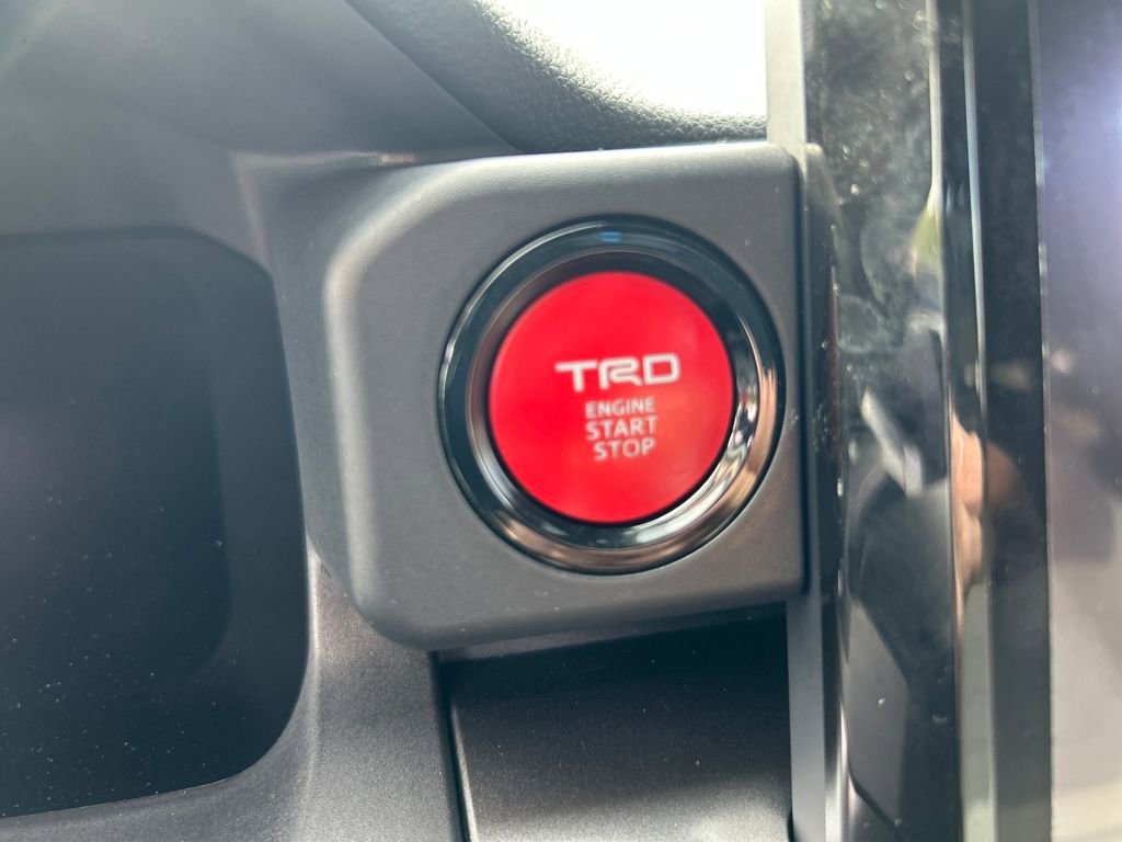 Certified 2025 Toyota Tacoma TRD Sport image 29