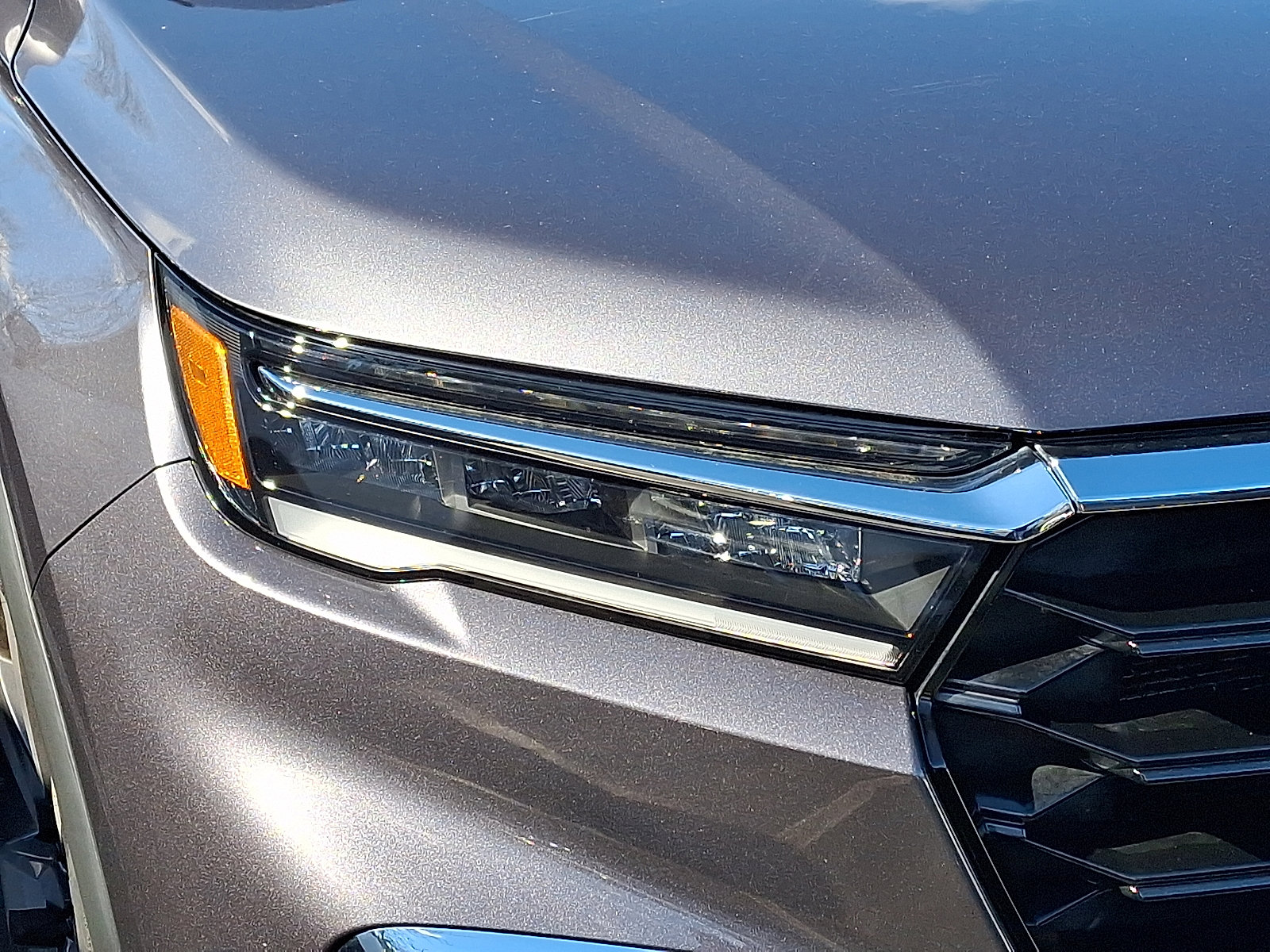 Used 2023 Honda Pilot Touring image 7