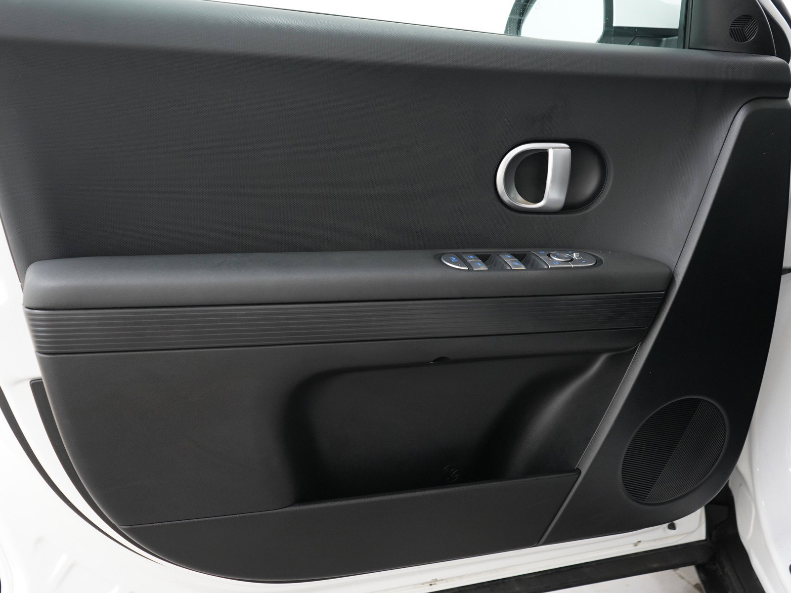 Certified 2024 Hyundai Ioniq 5 SEL AWD/4WD image 19
