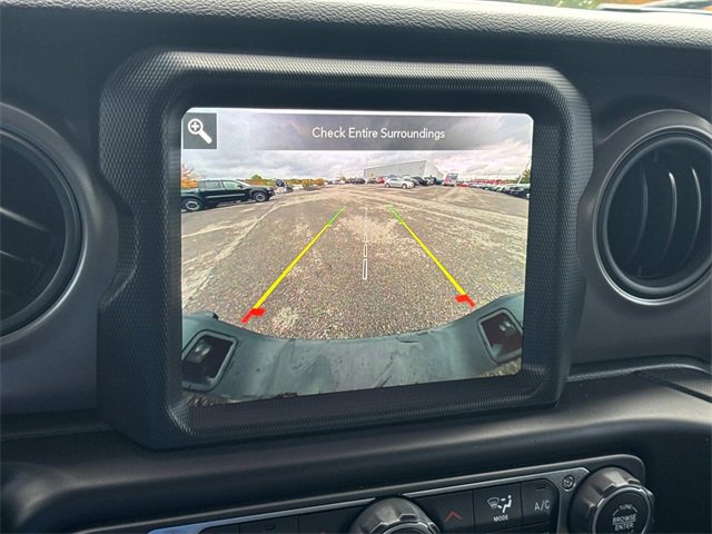 Used 2022 Jeep Gladiator Sport image 34