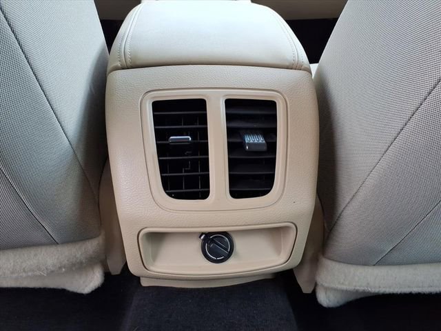 Used 2018 Ford Taurus SE image 14