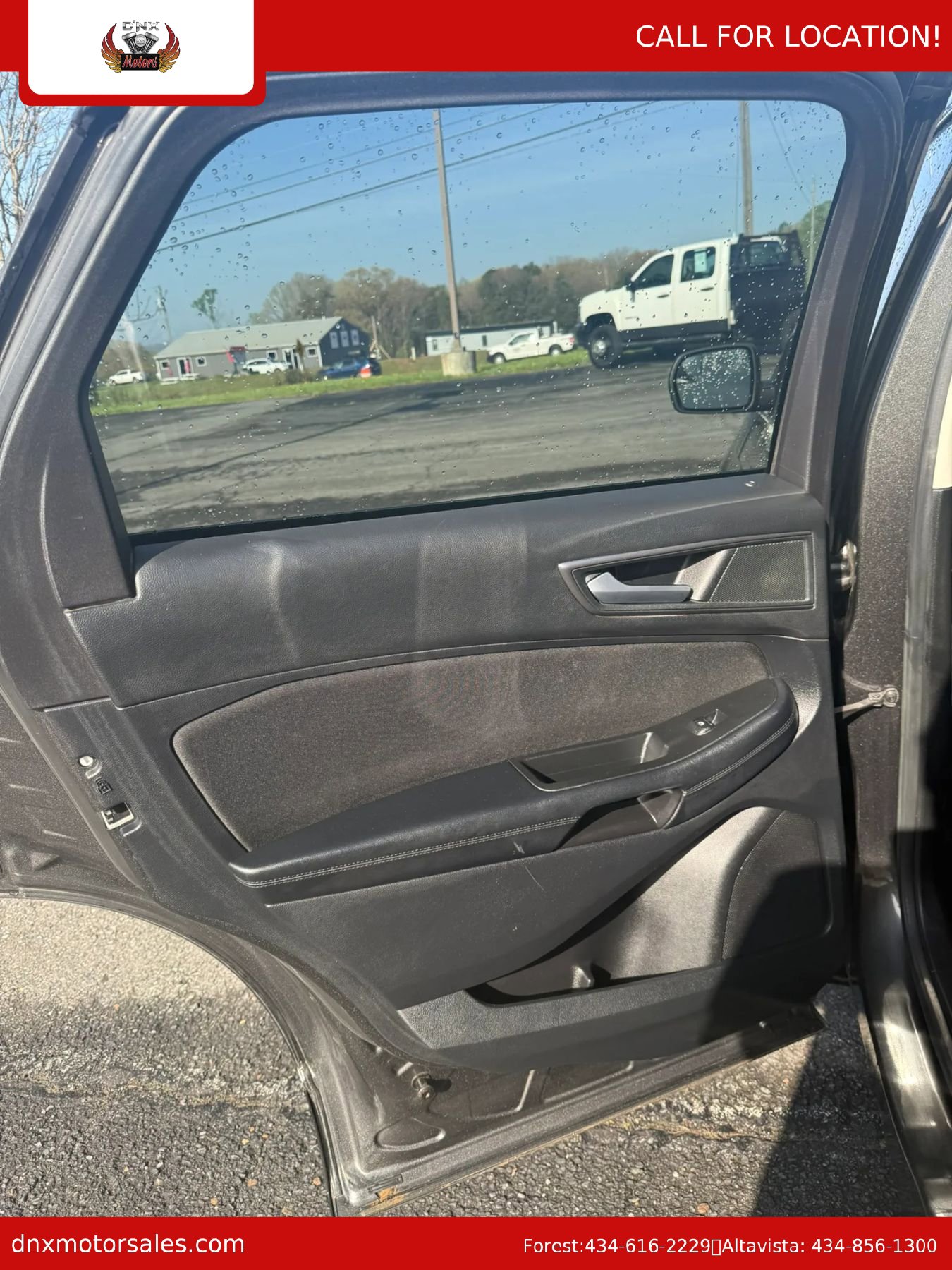 Used 2018 Ford Edge SE image 32