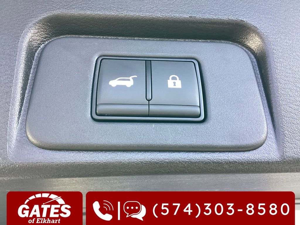 Used 2024 Nissan Rogue SV image 12