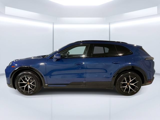 New 2026 Porsche Cayenne Electric AWD/4WD image 2