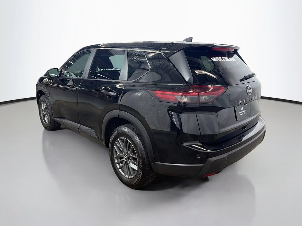 Used 2024 Nissan Rogue S FWD image 7