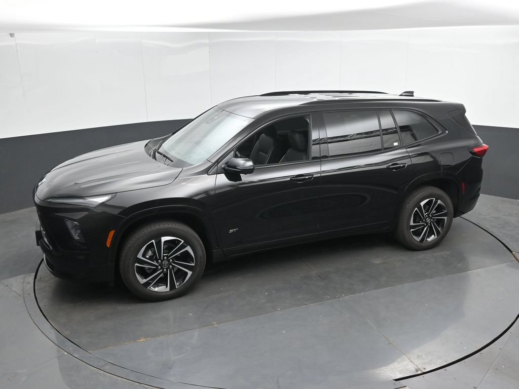 Used 2025 Buick Enclave Sport Touring AWD/4WD image 37