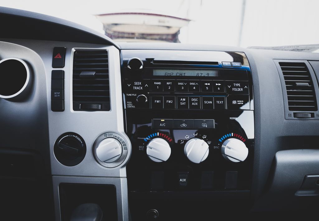 Used 2007 Toyota Tundra 4x4 Regular Cab image 8